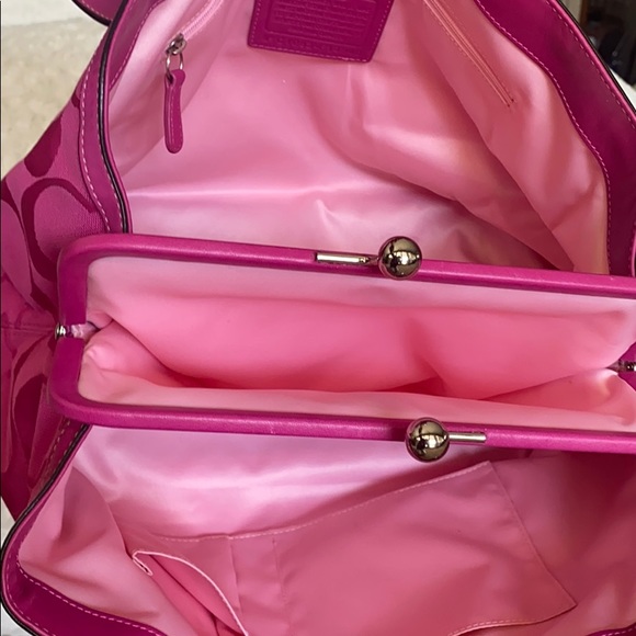 COPY - Brand new Coach Bag - Picture 2 of 3